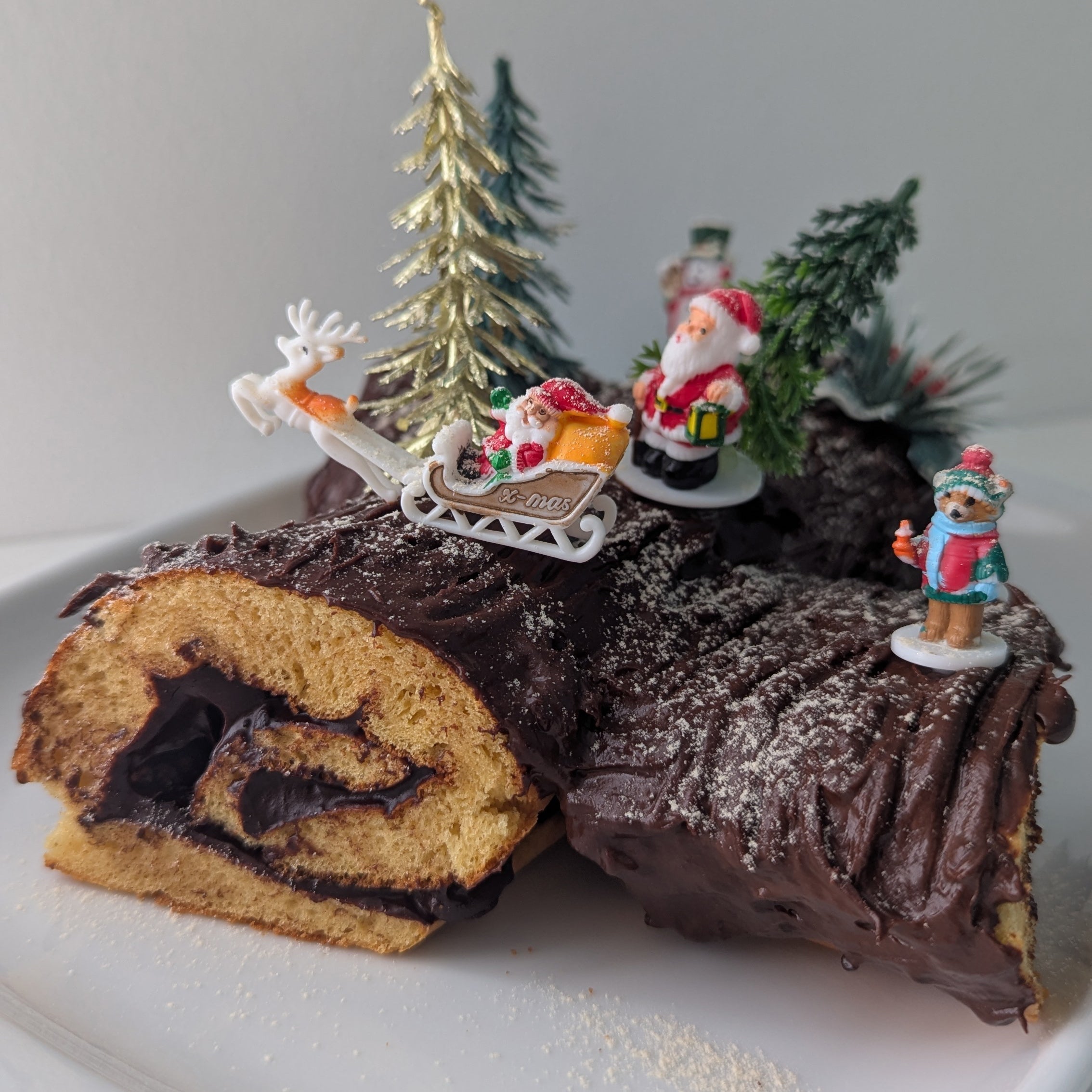 Tarwi Christmas log by nutritionist Sofia Beirão